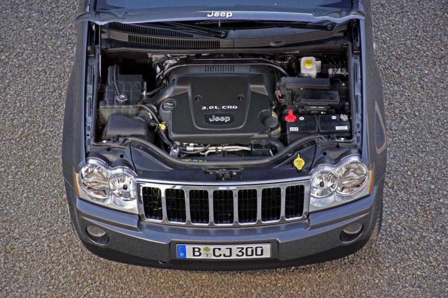  Jeep Grand Cherokee 2005 года  (фото 29 из 133)